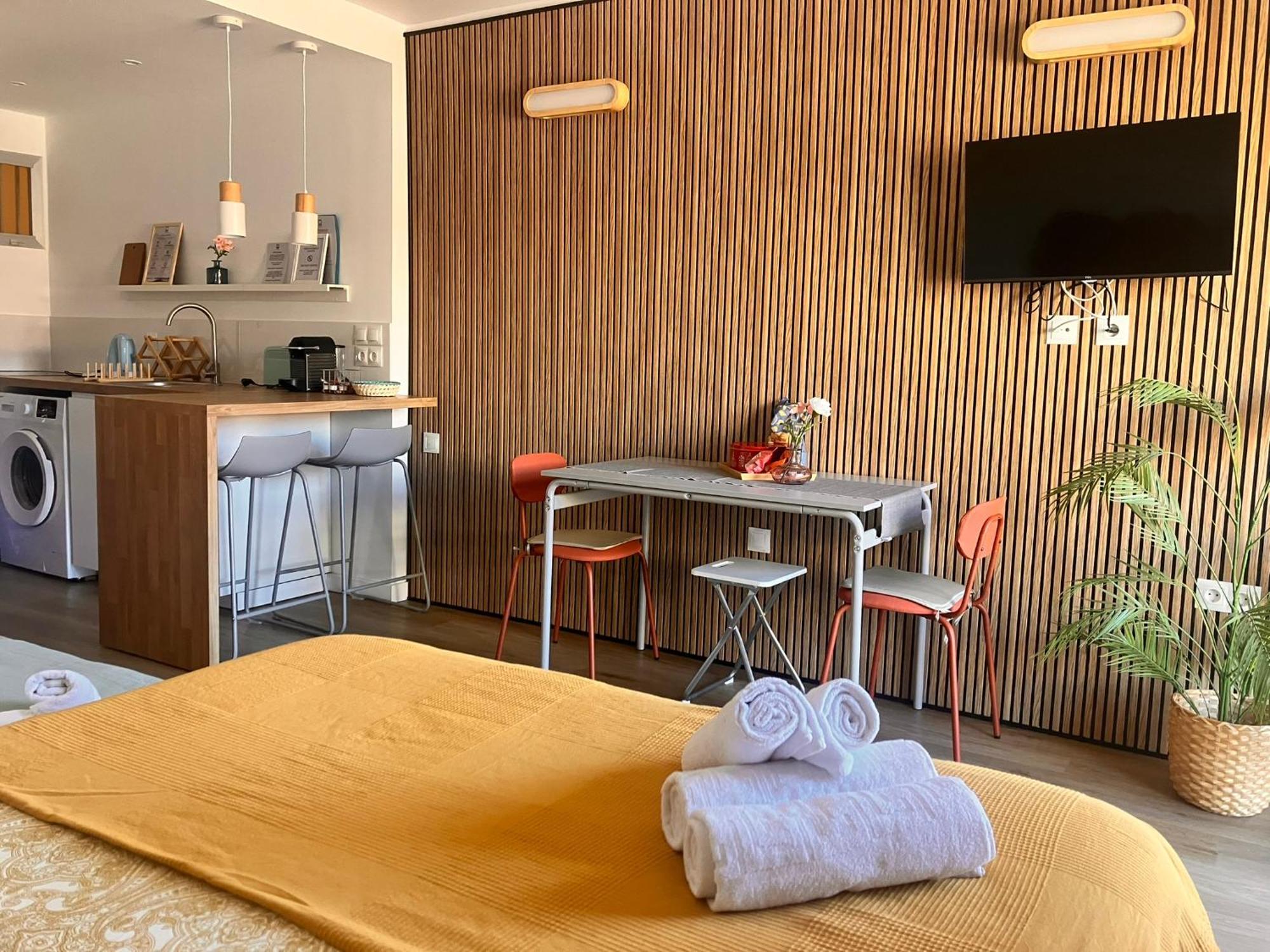 Bythewave Apartments Бенальмадена Экстерьер фото