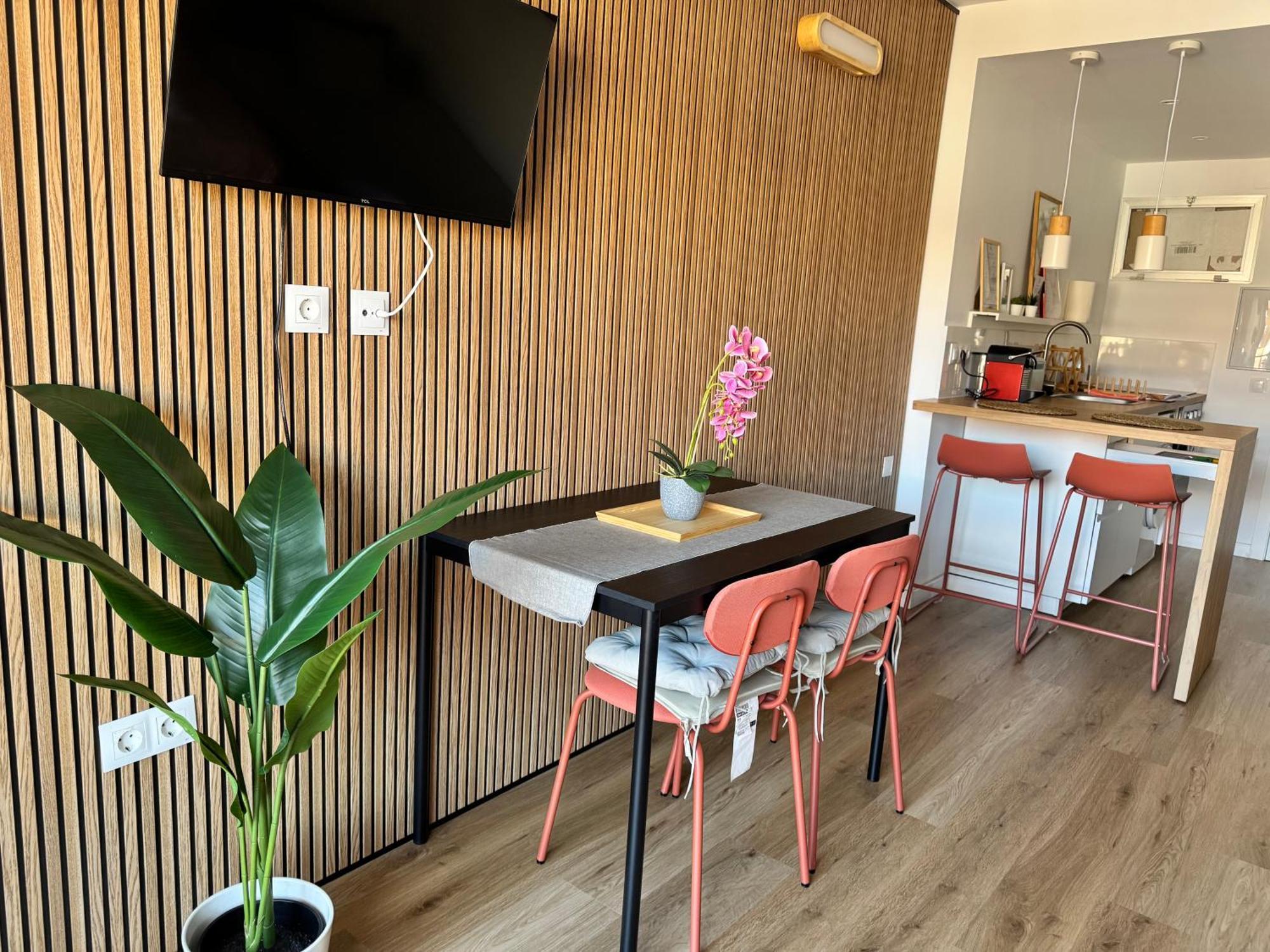 Bythewave Apartments Бенальмадена Экстерьер фото